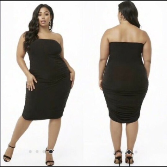 Plus size black ruched tube dress - Picture 1 of 1